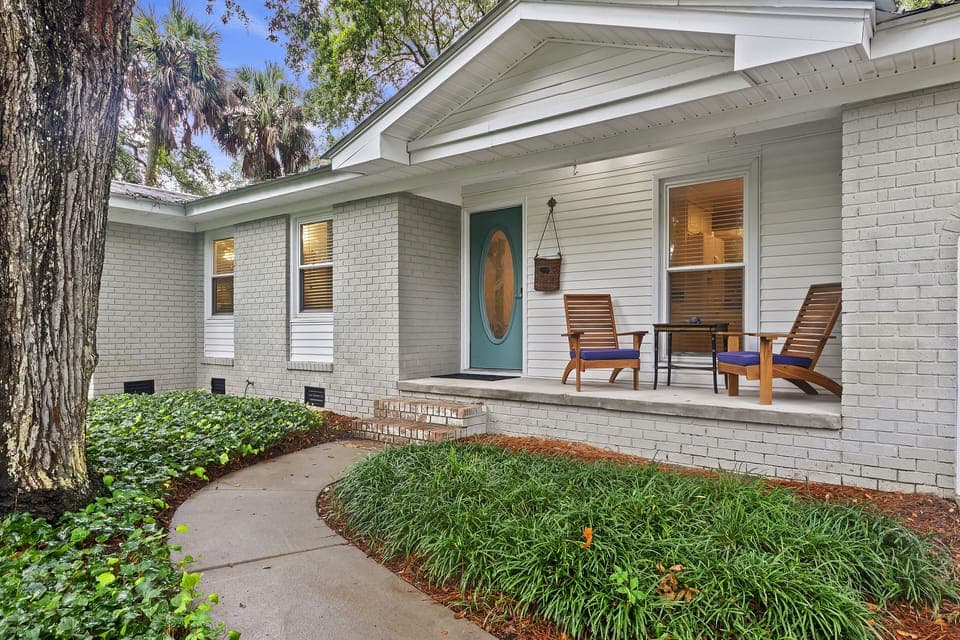 Welcome to 3 20th Avenue!