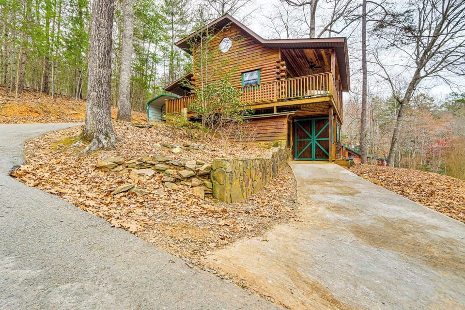 Murphy Vacation Rental | 1BR | 2BA | Steps to Enter | 1,200 Sq Ft
