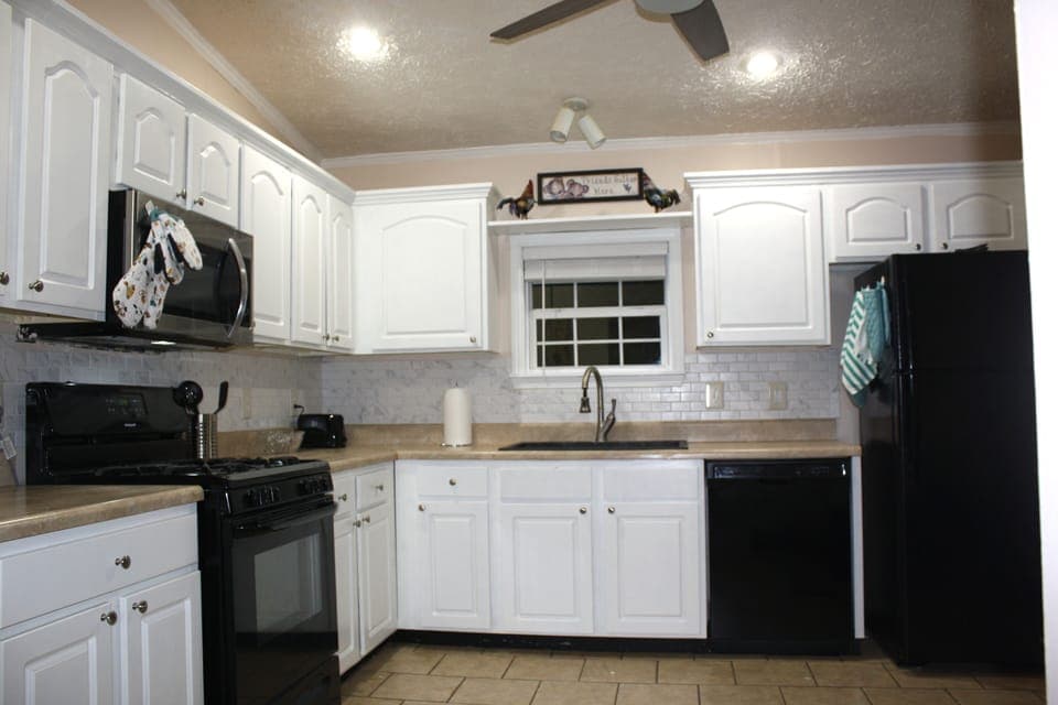 Equipped kitchen 
