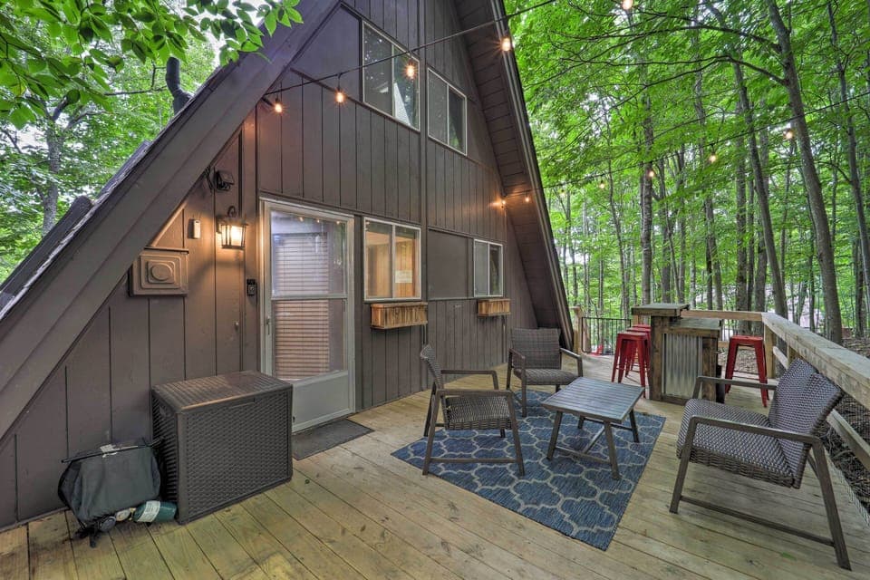 Back Deck | 1,590 Sq Ft Property | Private Hot Tub | Gas Grill