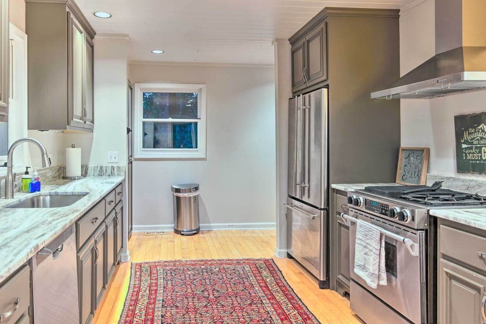 Kitchen | Garbage Disposal