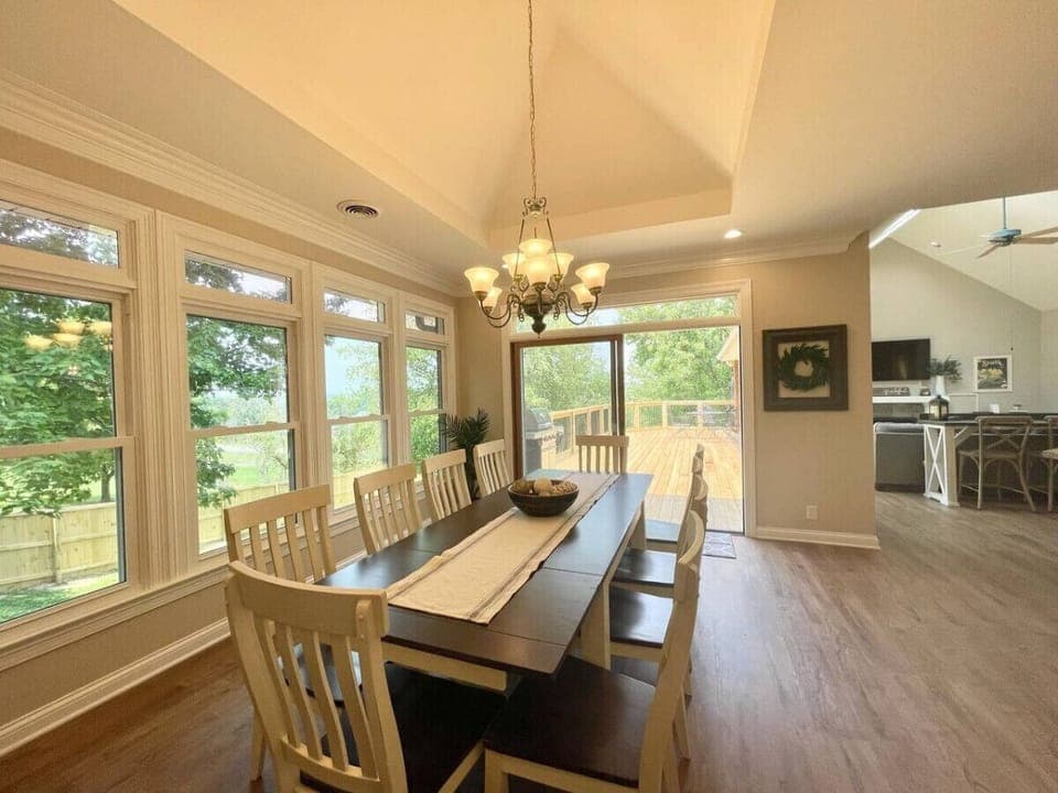 Dinning room area comfortably seats 10
