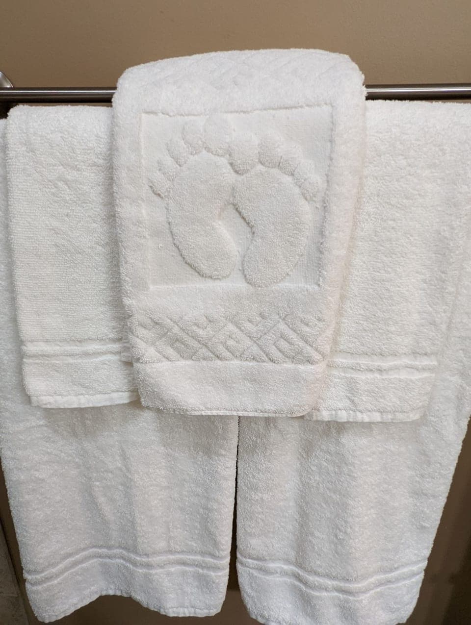 Bathroom amenities