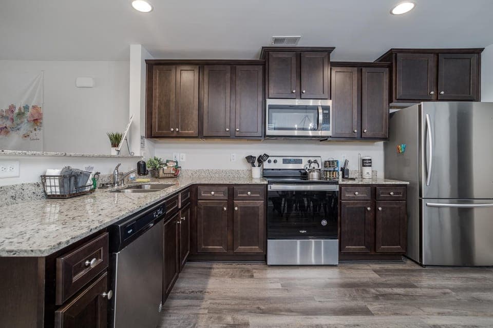 Full Kitchen