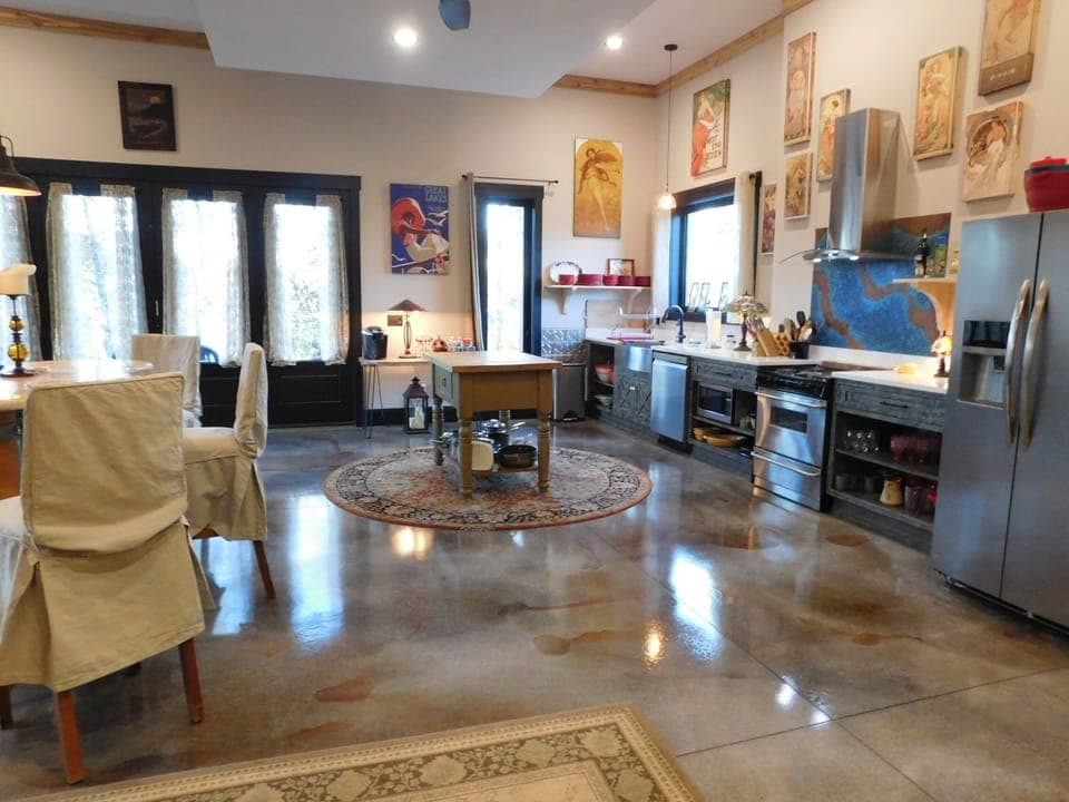 Private kitchen