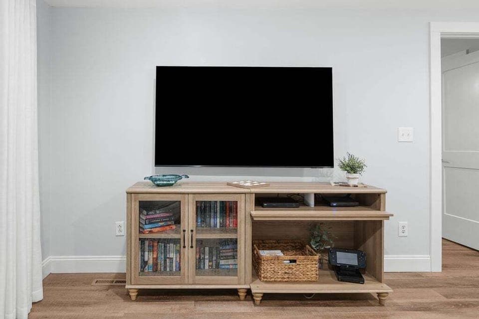 75" HDTV