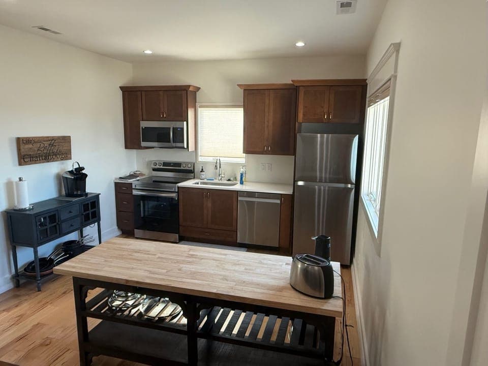 Full Kitchen 