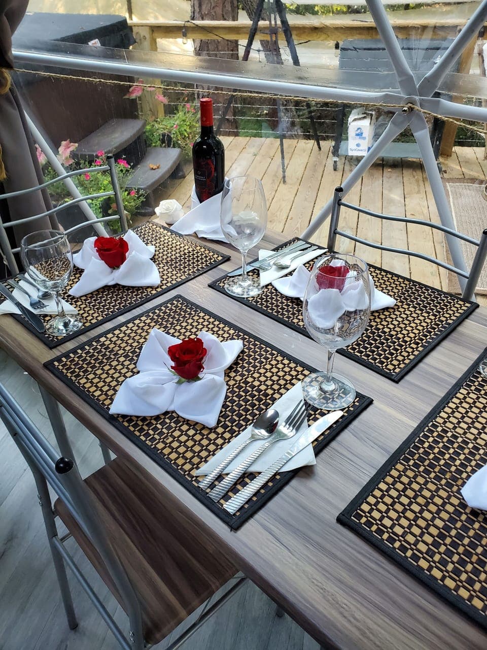 Outdoor dining