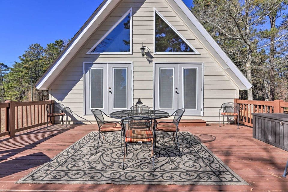 Sparta Vacation Rental | 1BR | 1BA | Stairs Required for Access | 800 Sq Ft