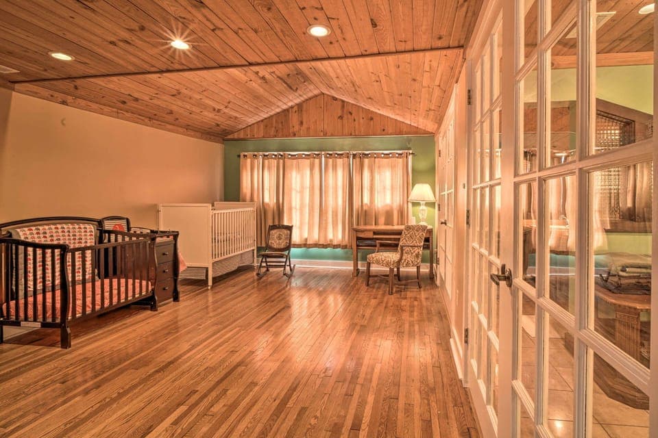 Additional Room Off Bedroom 1