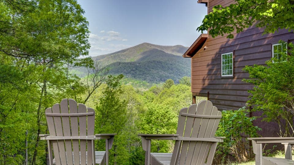 Side of house seating to enjoy the beautiful view
