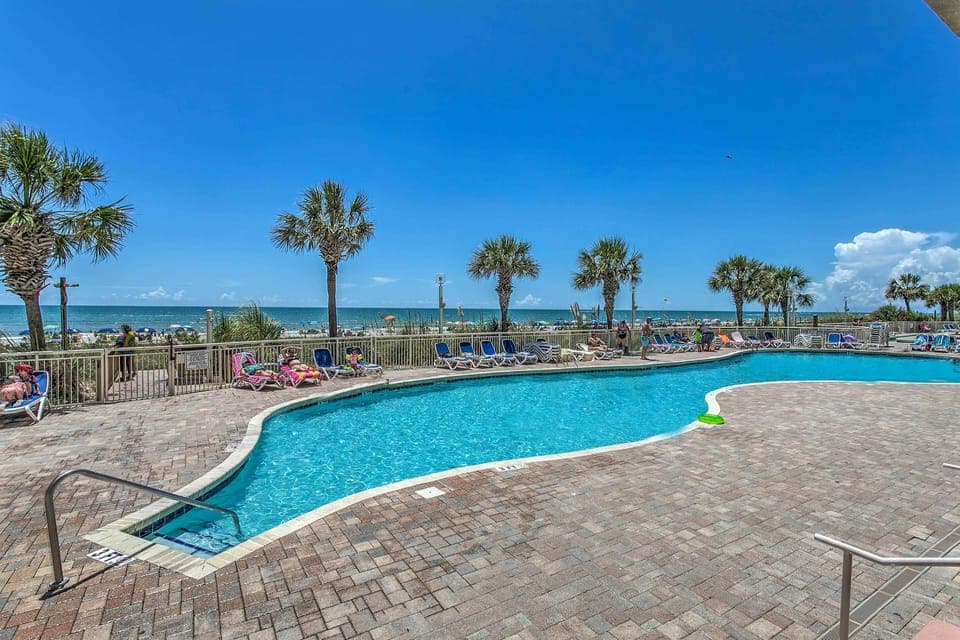 North Myrtle Beach Vacation Rental | Studio | 1BA | Step-Free Access | 395 Sq Ft