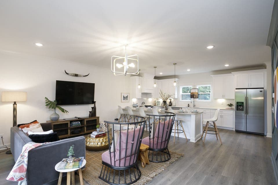 Honky Tonk Haven 2 - Living Area
