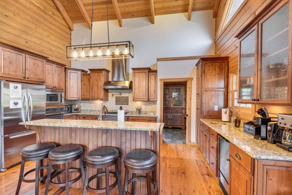 Kitchen | Fully Equipped | Cooking Basics | Dishware & Flatware