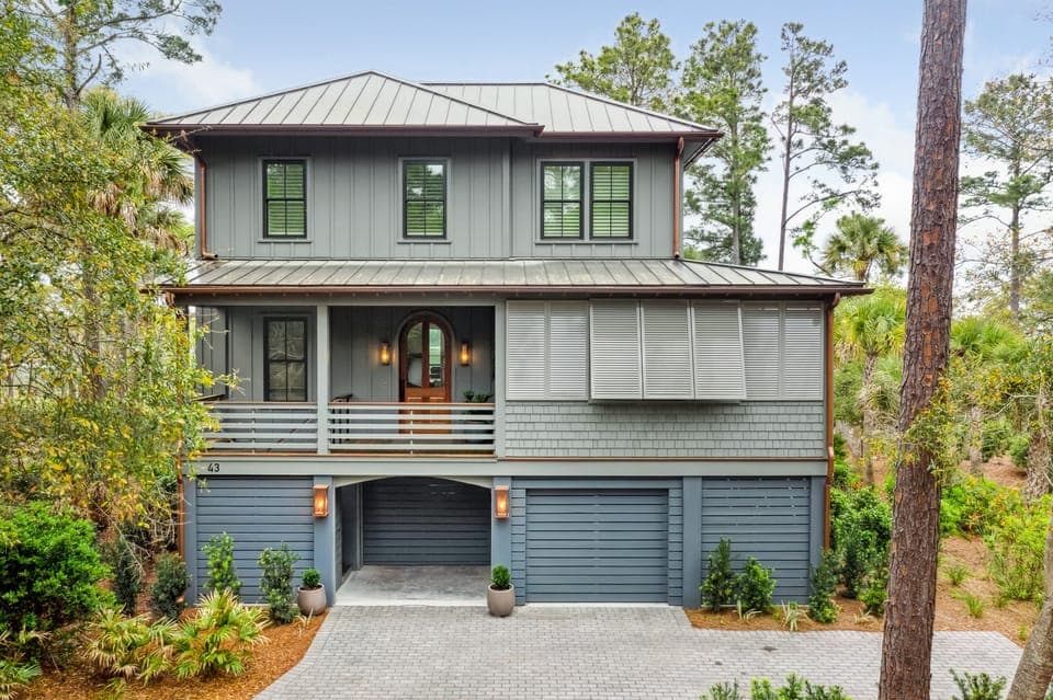 Front Entrance with double garage and extra parking pad