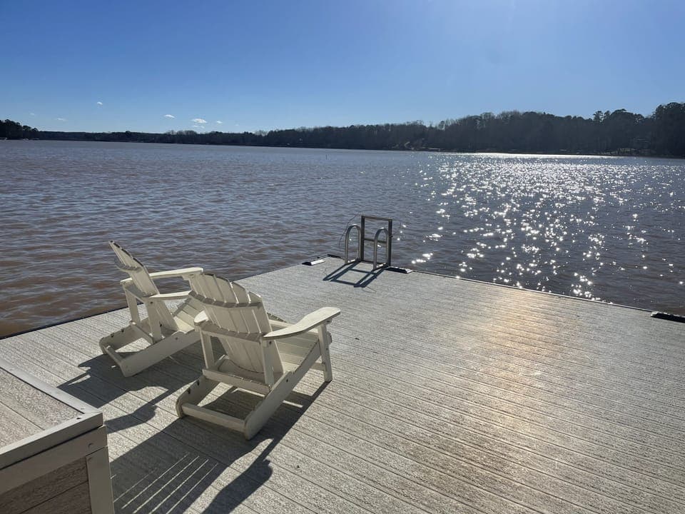 Enjoy sitting on the dock, fishing, relaxing etc.