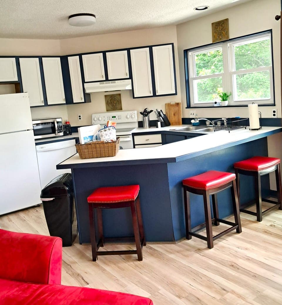 Open concept alouds everyone to join in the conversation!