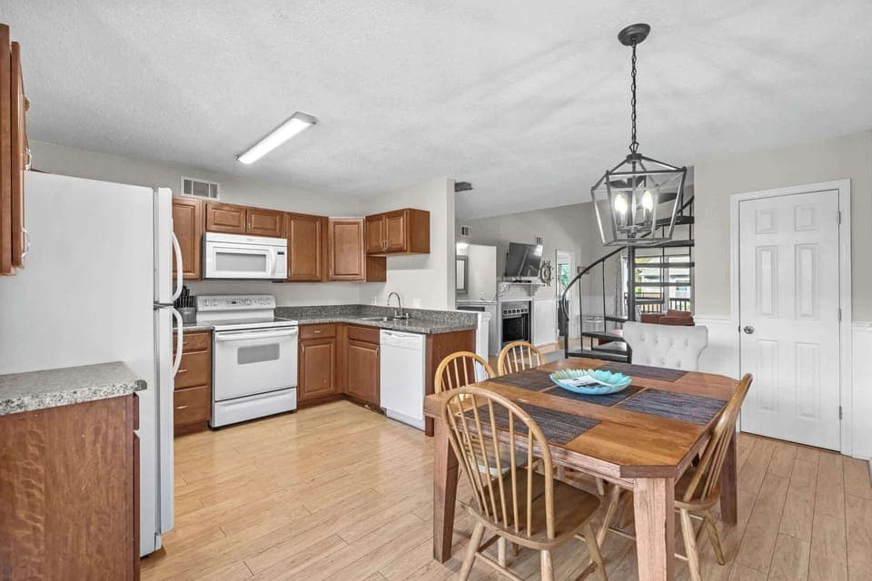 Dining Set for Five