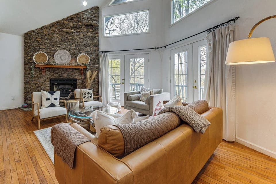 Bryson City Vacation Rental | 2BR | 2BA | 2,700 Sq Ft | Stairs to Access