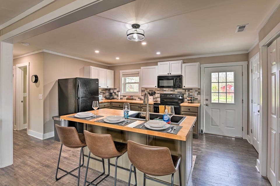 Kitchen | Fully Equipped
