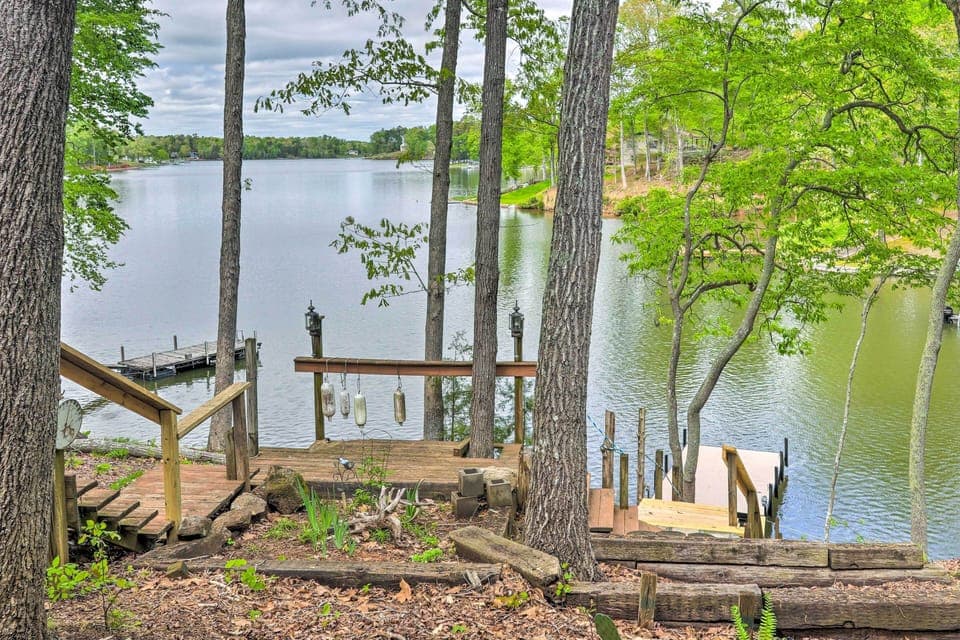Abbeville Vacation Rental | 3BR | 2BA | Stairs Required
