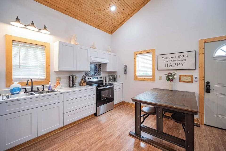 Dining and cooking area