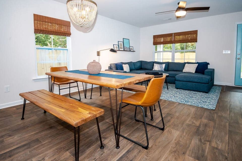 Plenty of seating for all!