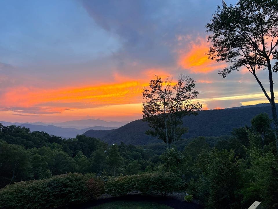 Sunset - Sunset over the mountains.