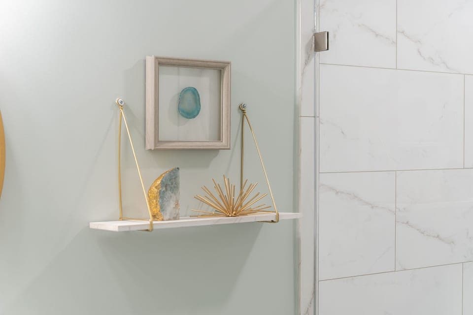 Bathroom art
