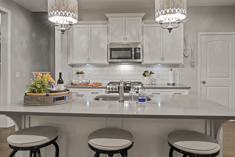 Gas cooktop,  full-size island & seating for 3-great for the kiddos.