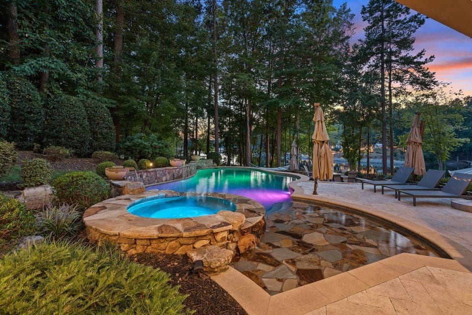 Welcome to Livin' Large!
