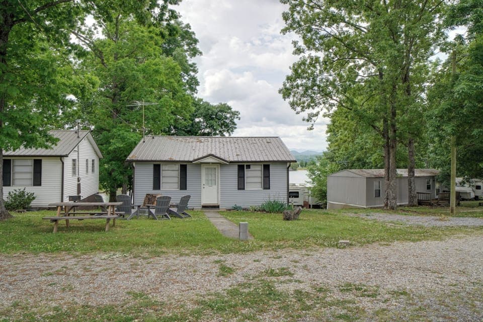Dandridge Vacation Rental | 2BR | 1BA | 1,200 Sq Ft | Step-Free Access