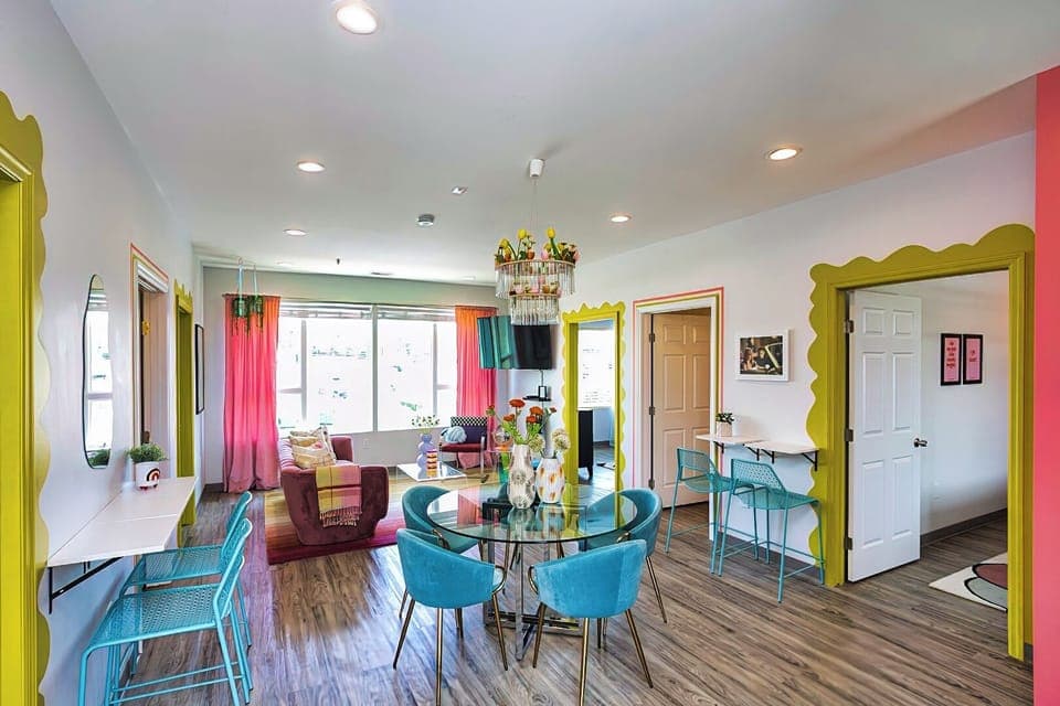 Dining Area 1