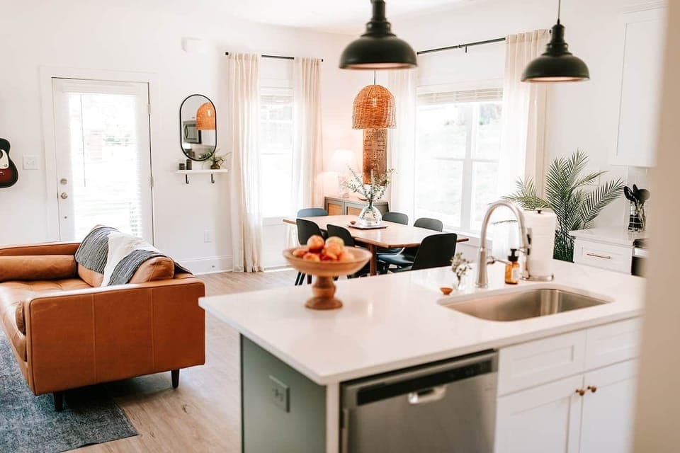 4 Bedrooms, 3 Bathrooms, Family Friendly with baby amenities,  Great Location, Luggage Drop Off, and Long Term Stays Welcome