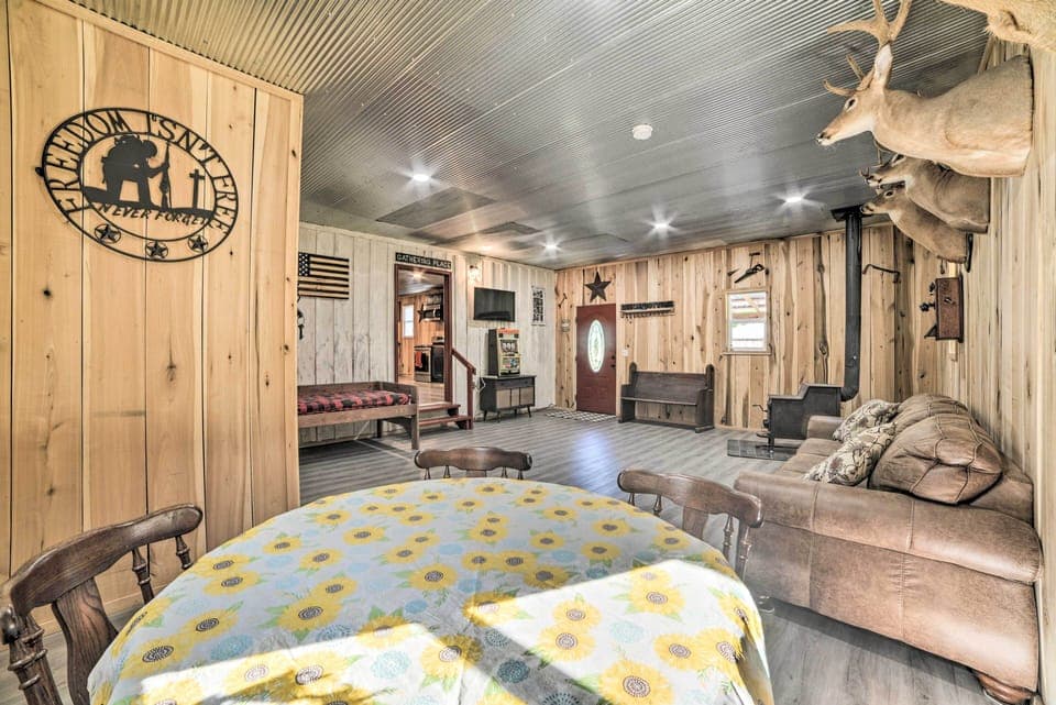 New Concord Vacation Rental | 1BR | 2BA | 1,080 Sq Ft | 1 Small Step to Enter