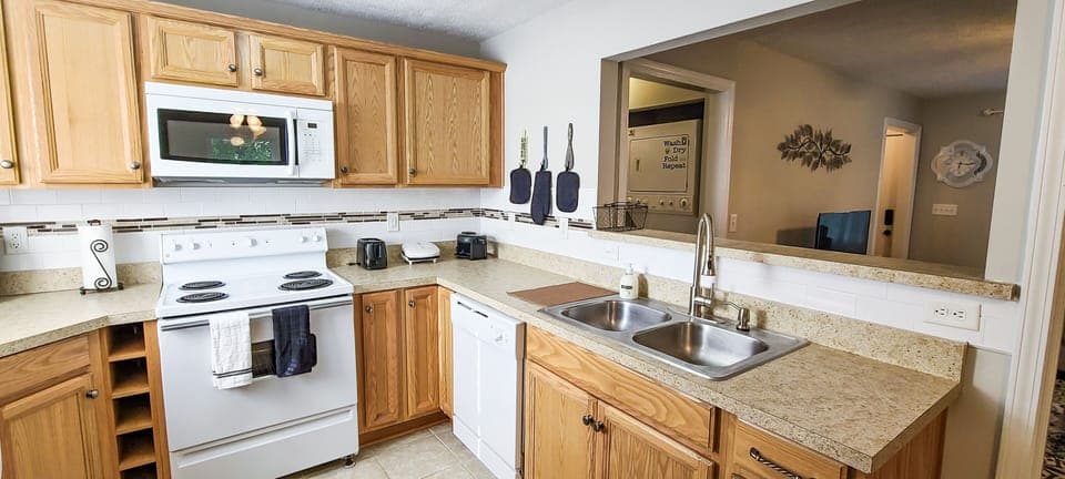 Full Kitchen