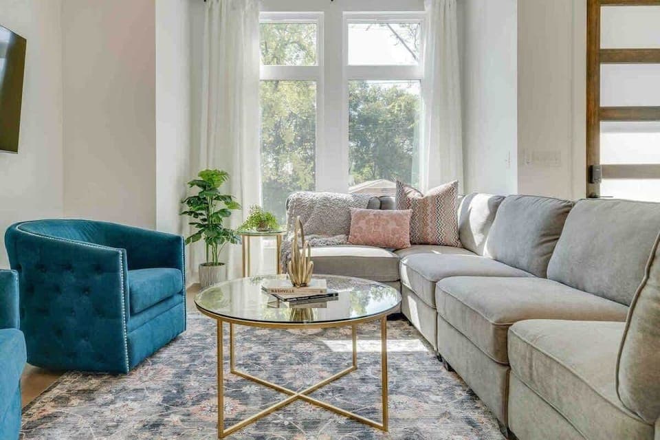 Vibrant Living: Perfect spot to unwind during your Nashville stay.