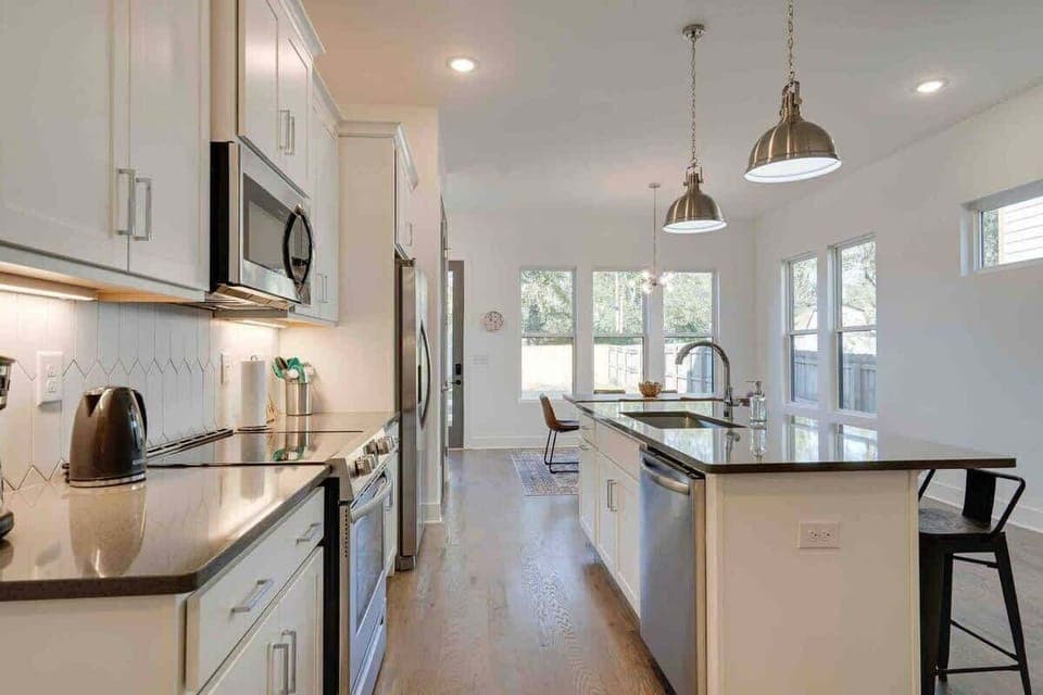 Prepare your everyday meal in our fully equipped kitchen!