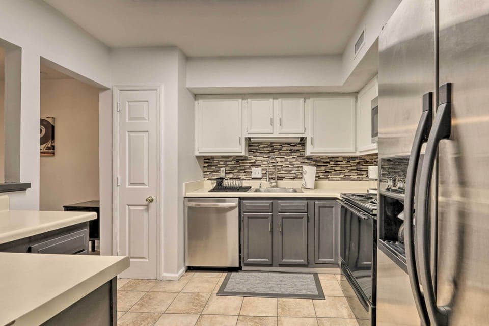 Kitchen | 1st Floor | Blender | Crockpot | Spices | Air Fryer