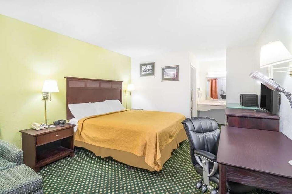Bedroom with a comfortable King size bed