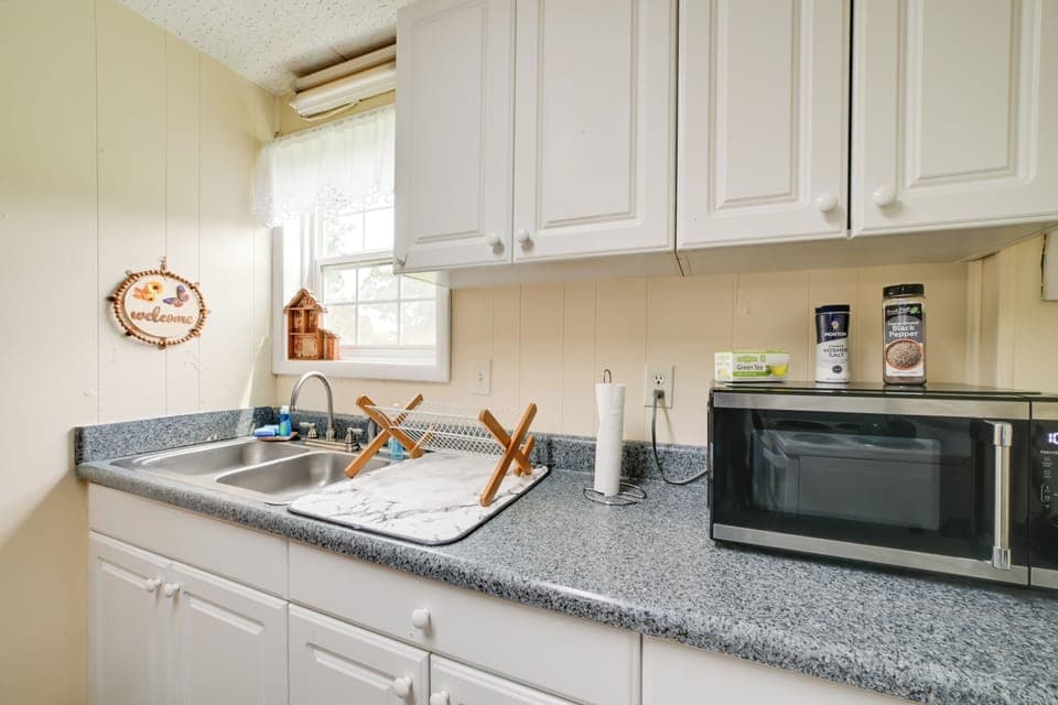 Kitchen | Cooking Basics Supplied