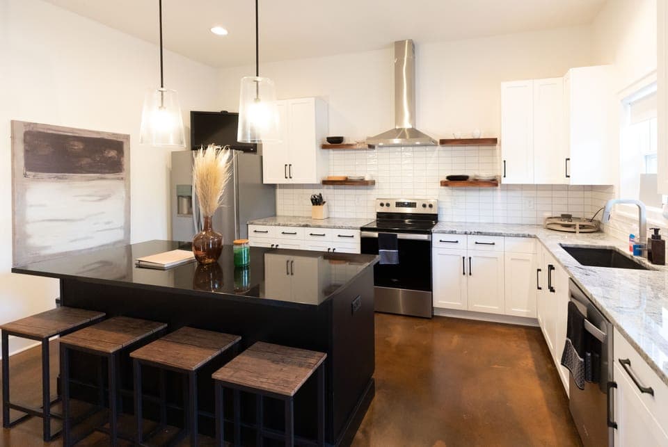 Full Kitchen