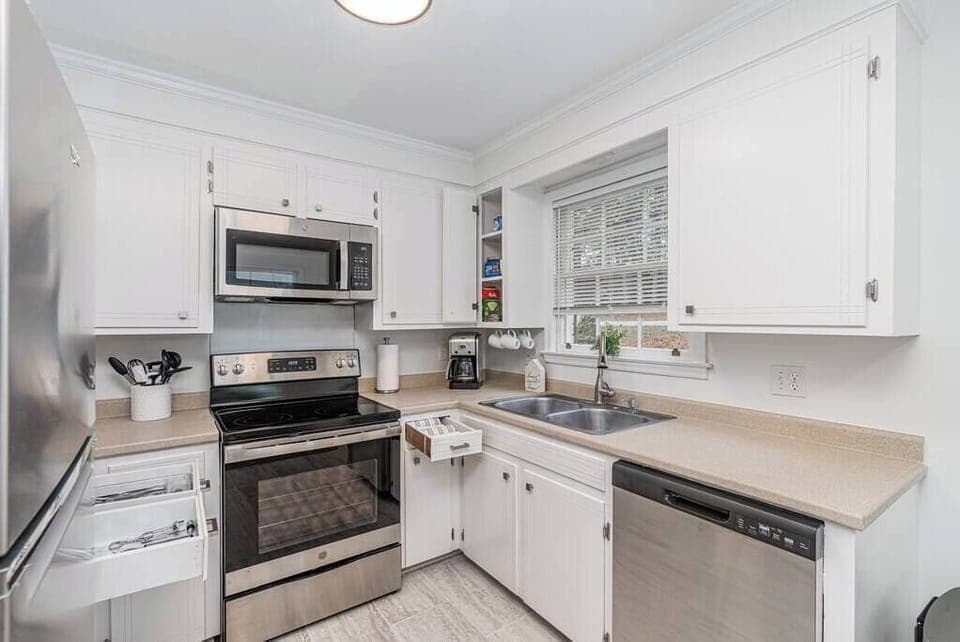 Kitchen (2)