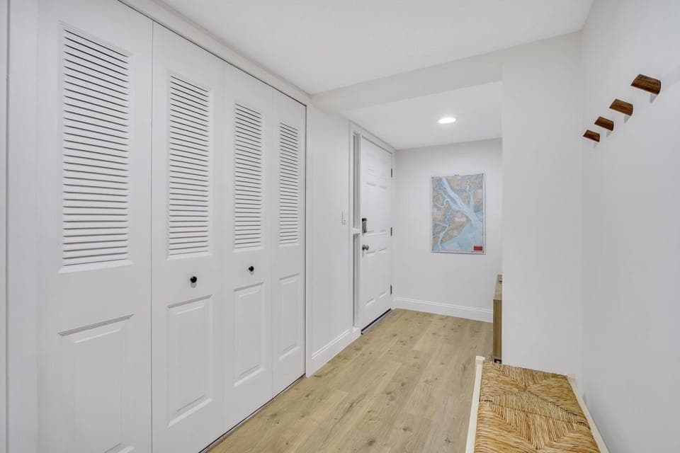Main entryway to villa.