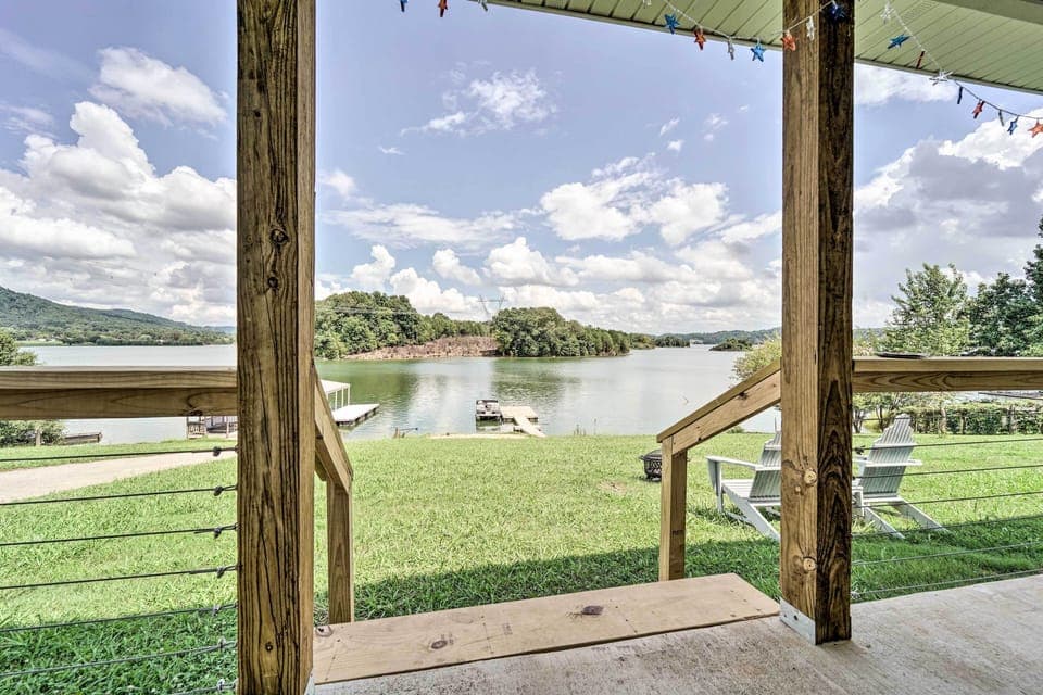 Mooresburg Vacation Rental | 4BR | 2 BA | 1,900 Sq Ft | Half-Step to Access