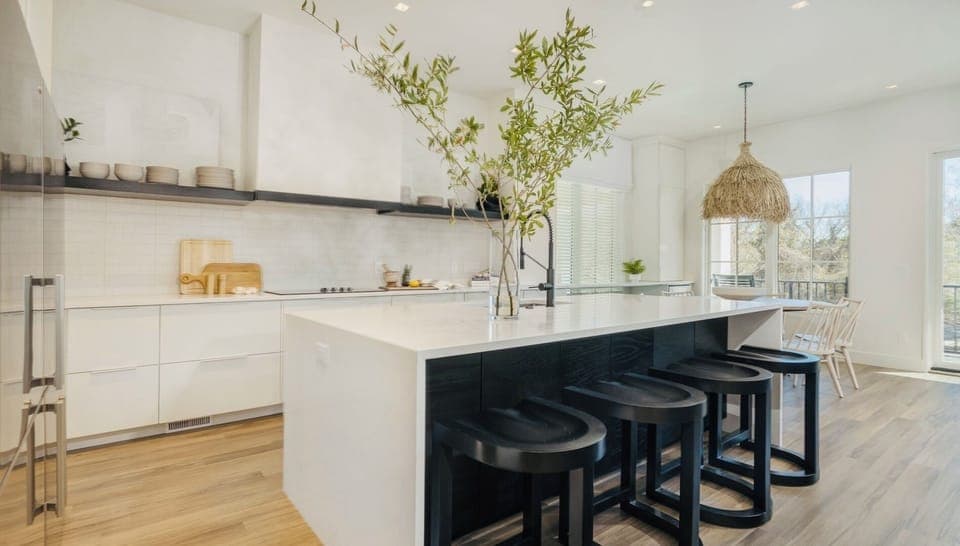 Welcome to Paradise View! 
Fully equiped kitchen with 2 dishwashers