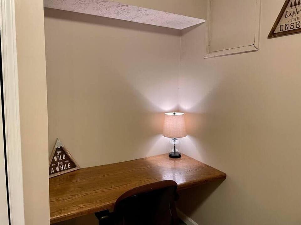 “Camp” Room Desk Area