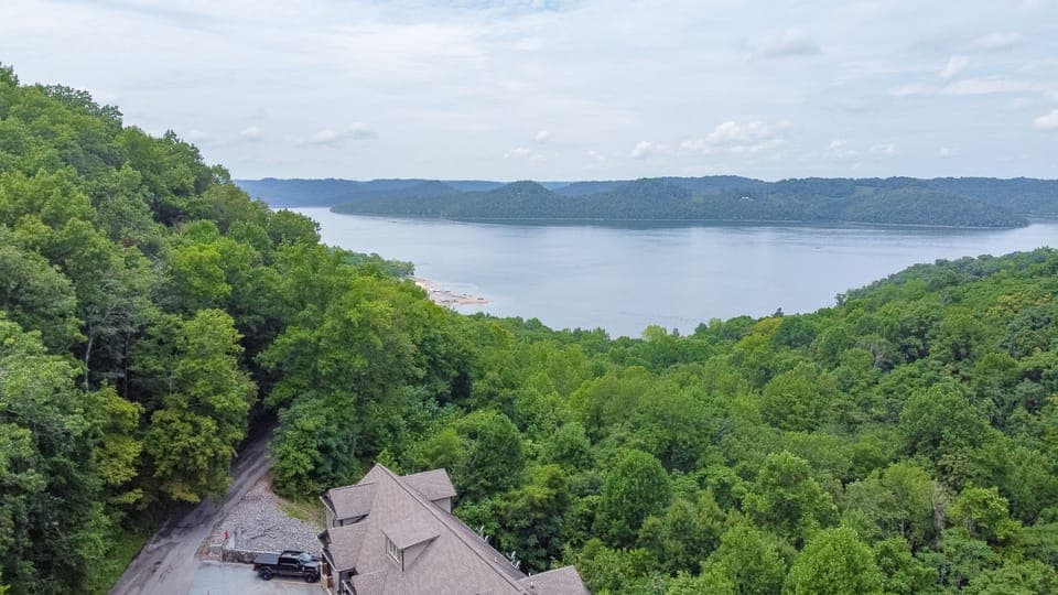Aerial view of The Getaway and Center Hill Lake