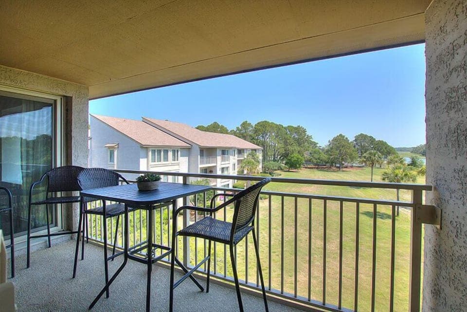 1765 Bluff Villas | Balcony - 1765 Bluff Villas | Balcony