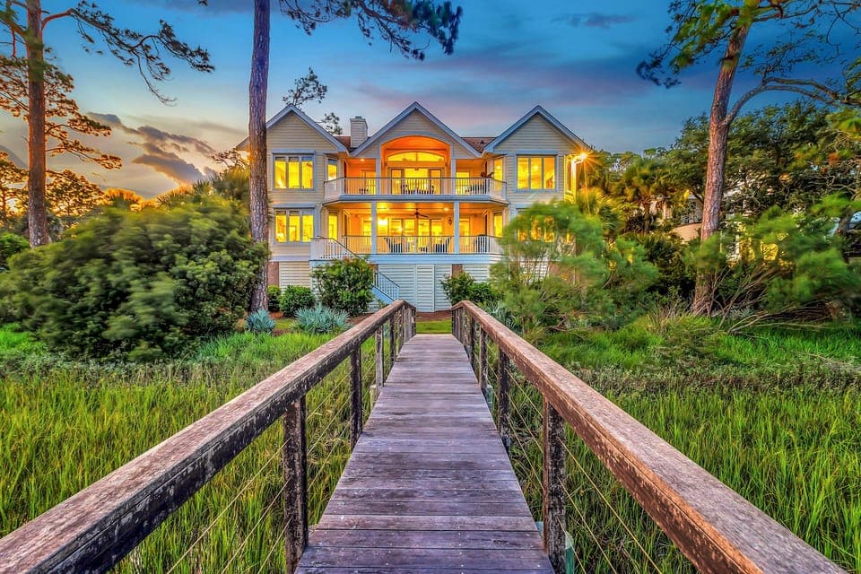Welcome to your Seabrook Island paradise with dock and water access!